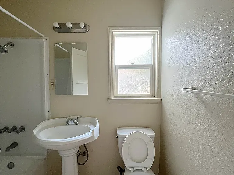 6 Bonita St #17 — Photo 5