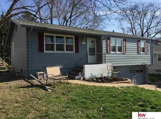 9836 Nina St, Omaha, NE 68124
