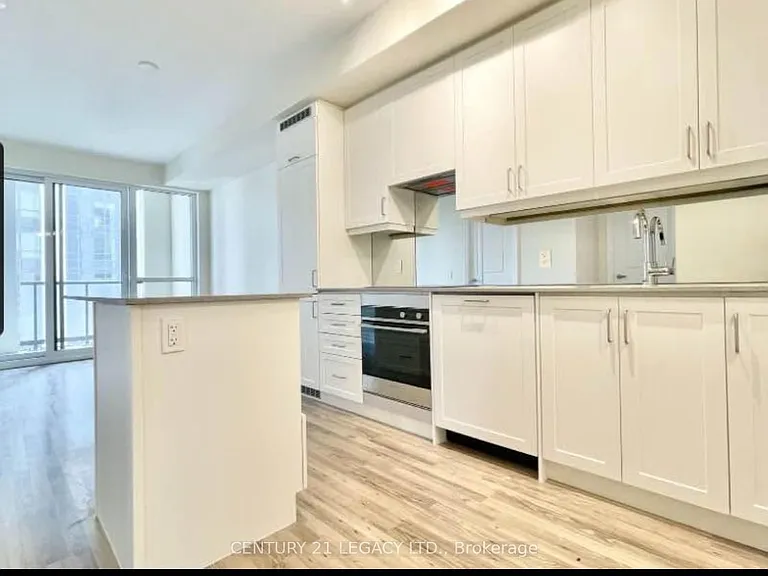 9085 Jane St #1104 — Photo 3
