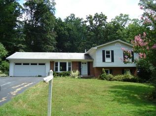 8326 Westchester Dr, Vienna, VA 22182