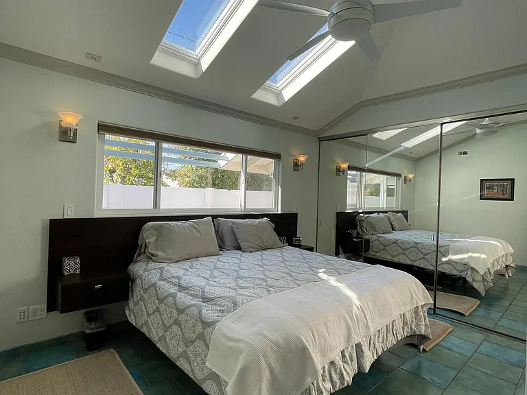 Mstr. BdRm. - CA Split King Bedroom