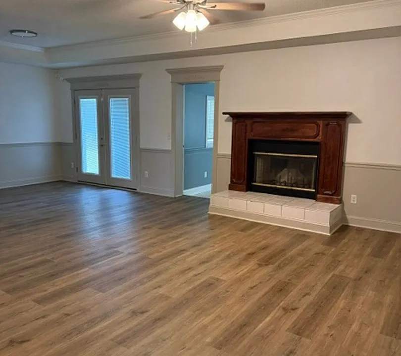 1108 Montclair Dr