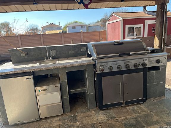 4th image of 6203 Ridge Place Street