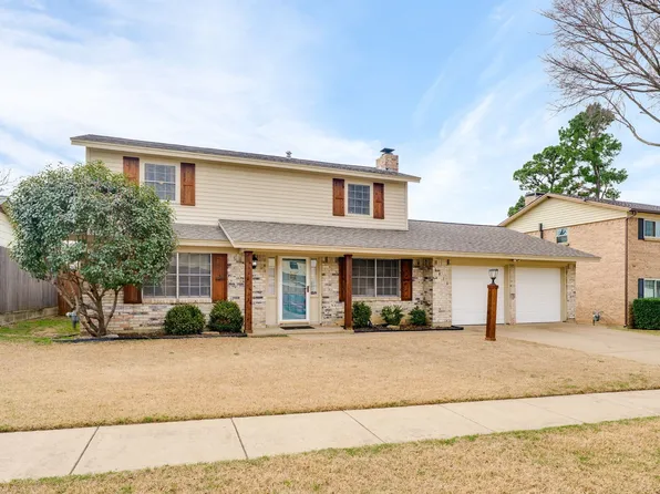 1916 Chattanooga Dr, Bedford, TX 76022