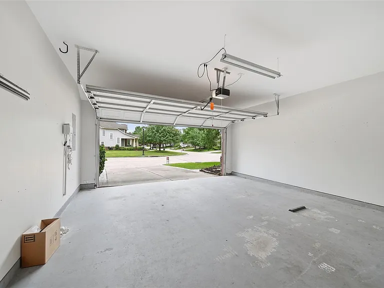 14403 N Coles Crossing Dr — Photo 32
