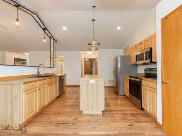 425 Red Barn Dr, Belgrade, MT 59714