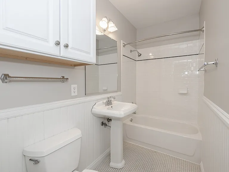 1137 E 10th Ave — Photo 30
