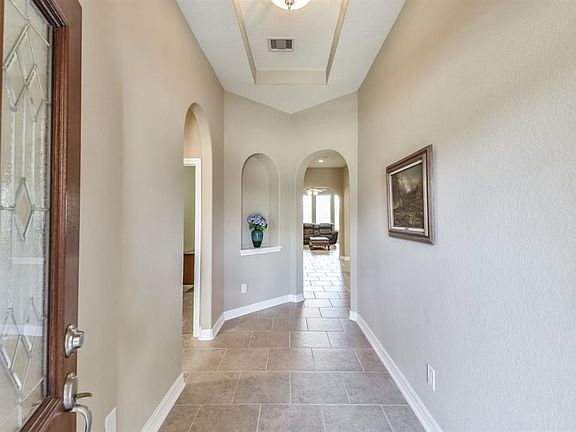 3rd image of 10423 Angeline Springs Ln