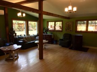 70 N Maple St, Hadley, MA 01035