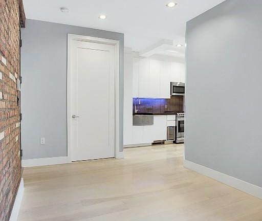 2nd image of 195 Stanton St APT 4C