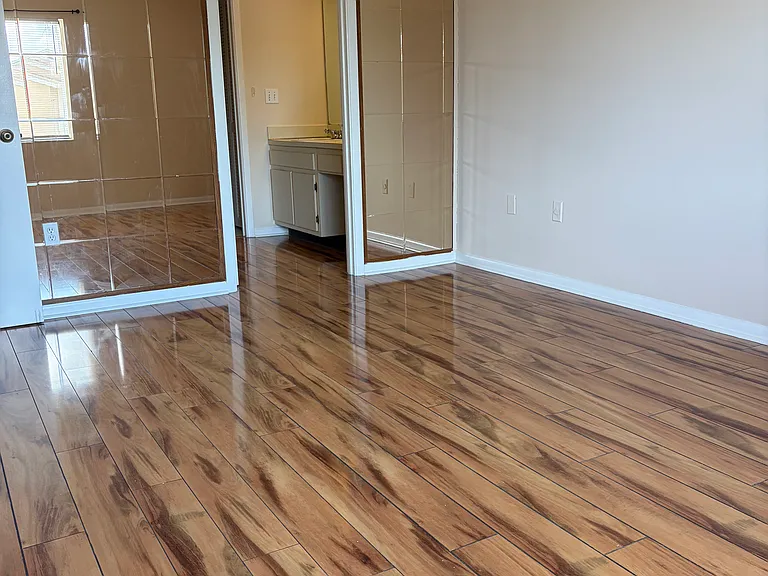 5169 Vineland Rd #B208 — Photo 16
