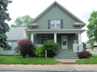 2530 N Division St, Davenport, IA 52804