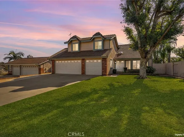 11048 Thrush Dr, Riverside, CA 92505