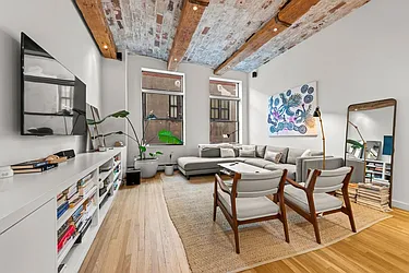 257 West 17th Street, #5B