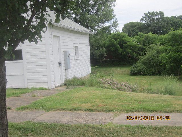 2nd image of 235 N Wood St