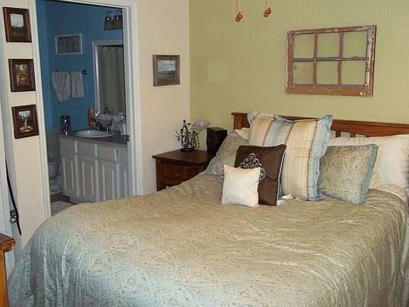 4th image of 13703 Richmond Park Dr N APT 2107