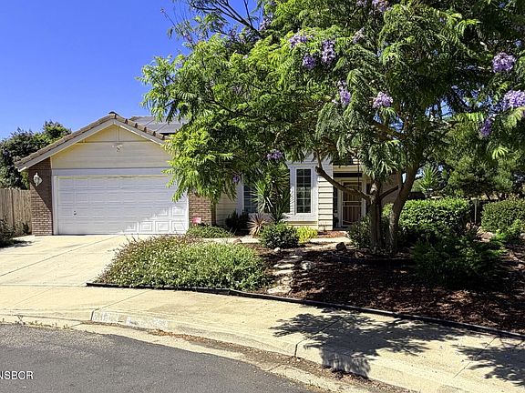 2nd image of 3888 Les Maisons Dr
