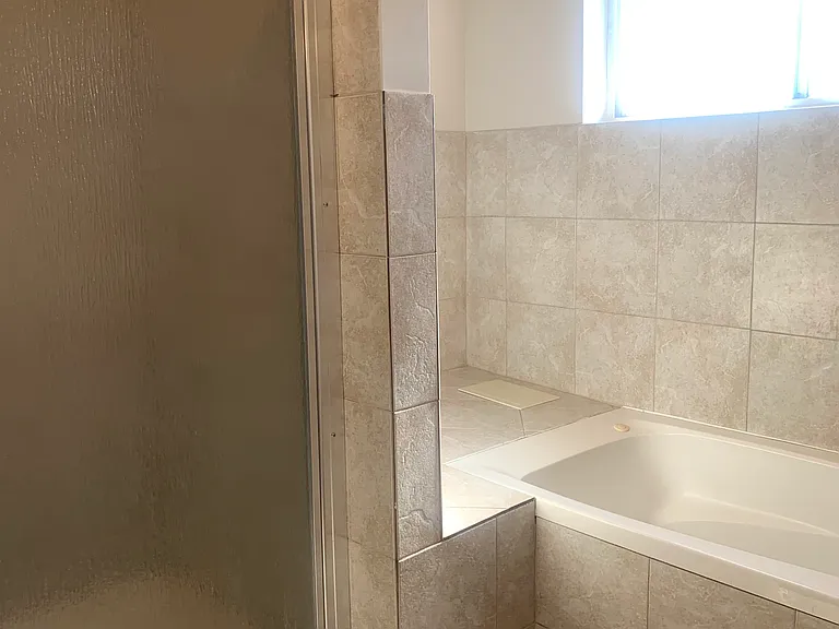 5040 S Michigan Ave #2 — Photo 11