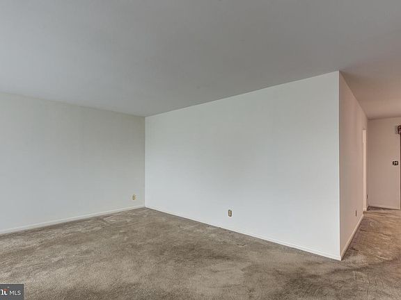 5th image of 2507 Gillis Rd