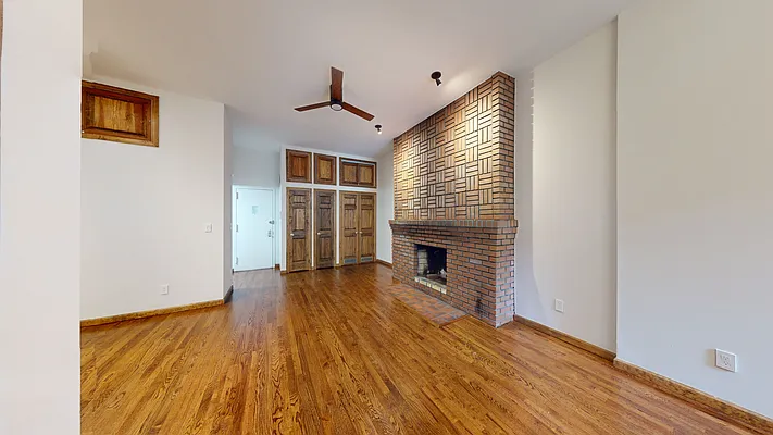 Rented by Bond New York | media 32