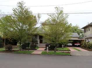 326 NE 6th St, McMinnville, OR 97128