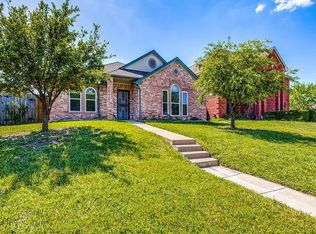 7117 Teal Dr, Fort Worth, TX 76137