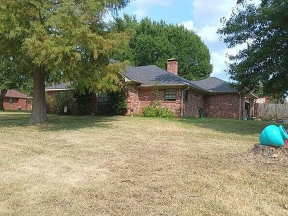 5th image of 425 Bosque St