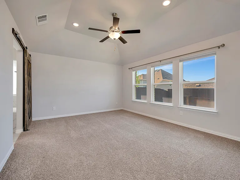 1104 Superbloom Ave — Photo 12