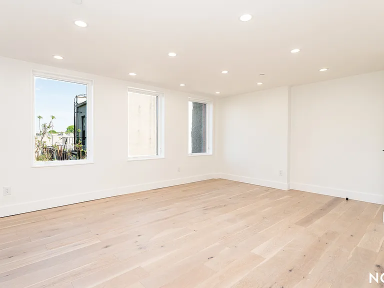 485 Tompkins Ave #4C — Photo 5