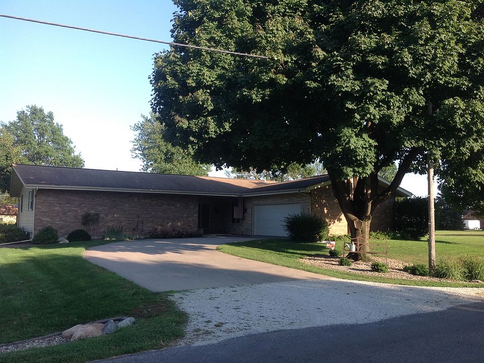 1st image of 840 S 12th Ave