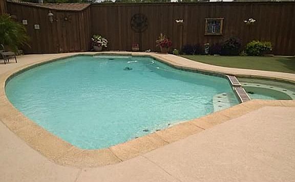 2nd image of 1905 Rockbrook Dr