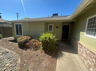 1331 W Mary Ct, Visalia, CA 93277