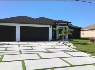416 NW 3rd Ln, Cape Coral, FL 33993