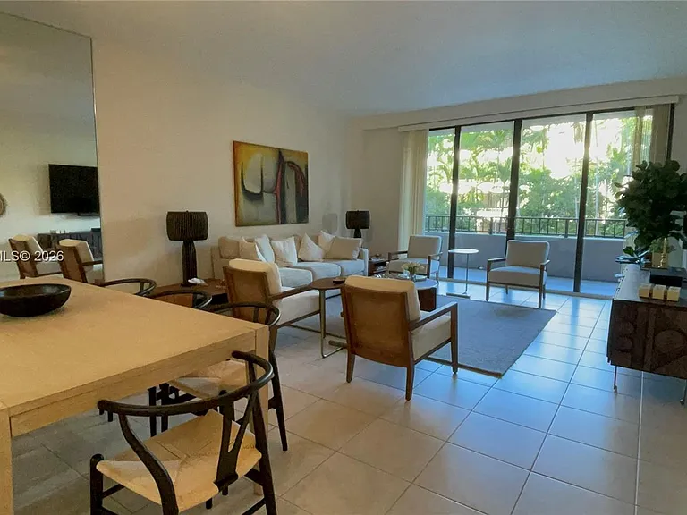 151 Crandon Blvd #236 — Photo 2