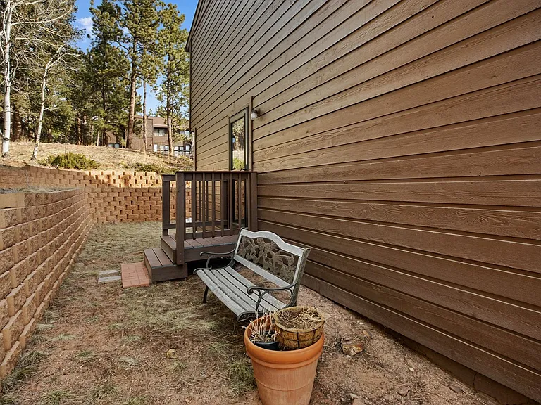 590 Greenway Ct #A — Photo 42