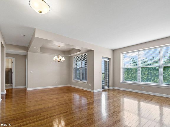 4th image of 9350 Skokie Blvd Unit 610