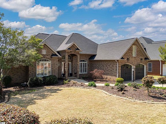 3rd image of 560 Chattooga Rd