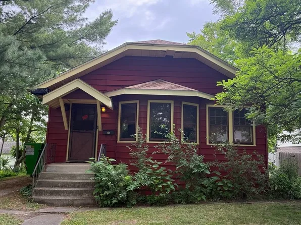 205 S Lincoln St, Westmont, IL 60559