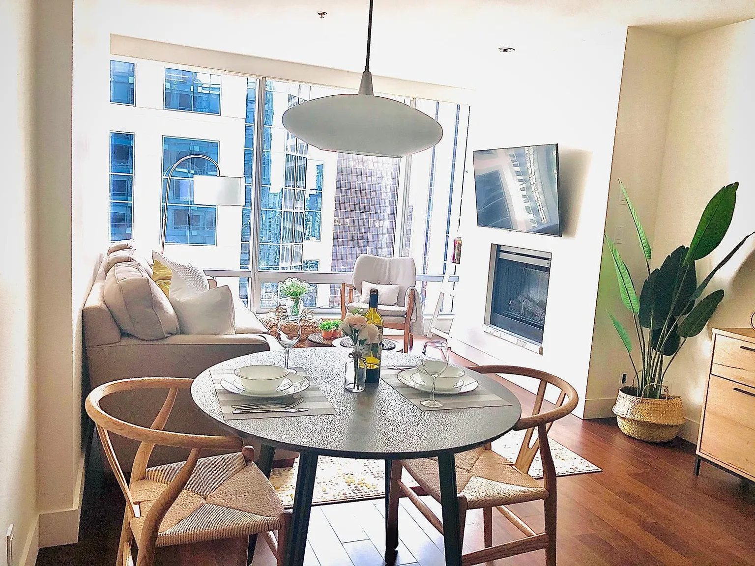 1 bed, 680 sqft, $4,000 — Photo 3