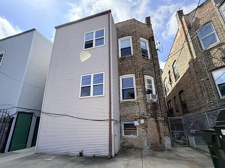 W Cortez St — Photo 10