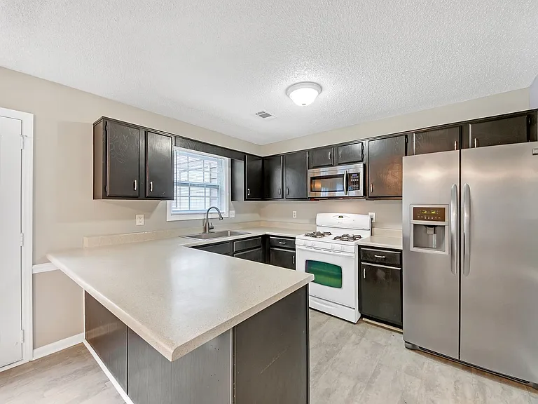 4000 Sand Wedge Cir NW — Photo 31