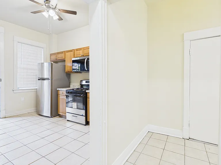 5328 S Calumet Ave #1R — Photo 10