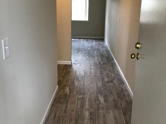 2nd image of 231 S Bayview Ave #5