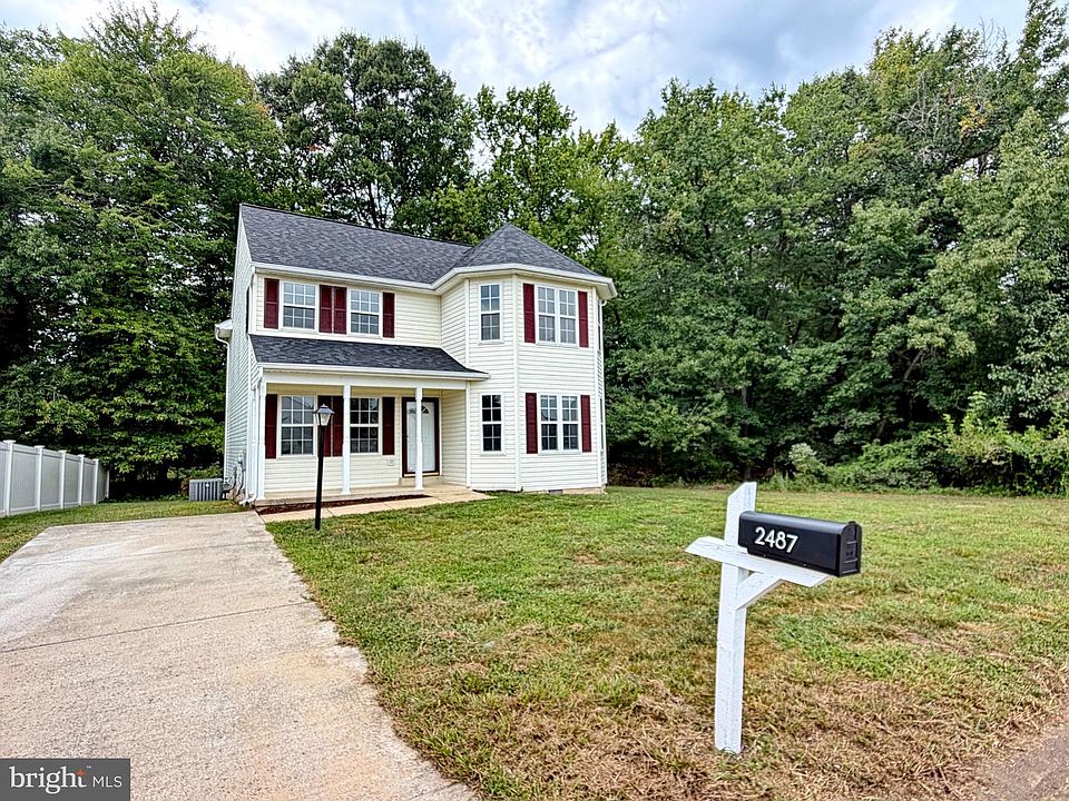 1st image of 2487 Breakwater Ct