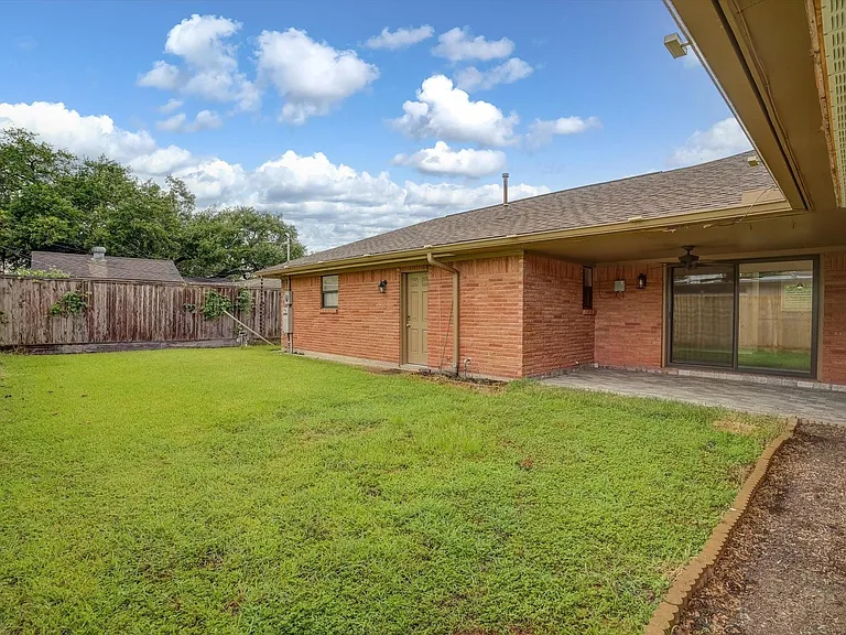 2123 Ridgecrest Dr — Photo 40