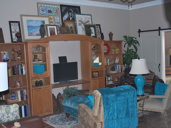 3rd image of 10915 W Coggins Dr