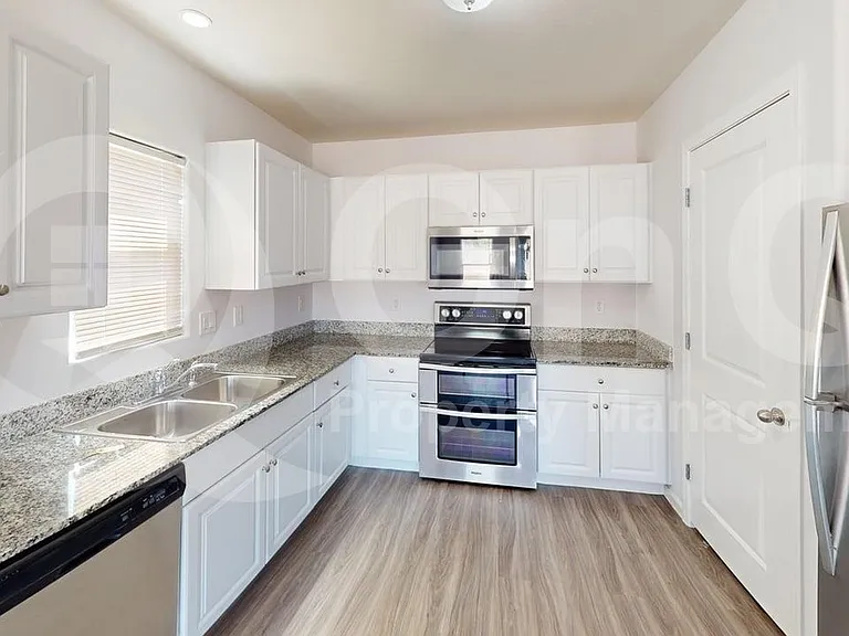 286 E Bobcat Pl — Photo 18