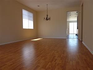 3rd image of 1133 E Avenue K13