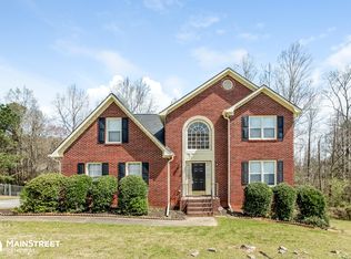 1825 Rockside Ln, Snellville, GA 30078