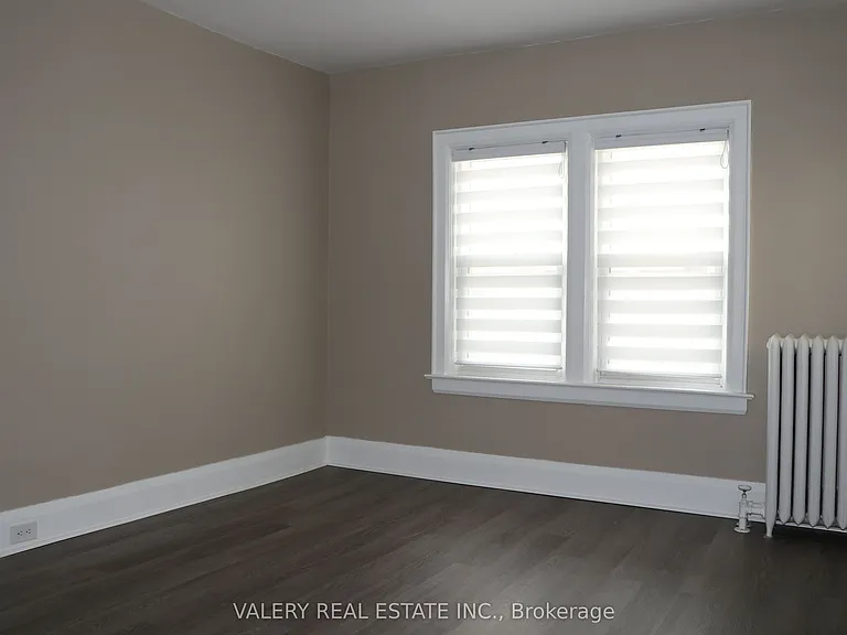 207 Oakwood Ave — Photo 24